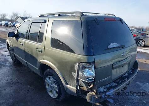 2004 Ford Explorer Eddie Bauer z USA, uszkodzony, nr VIN 1FMZU74K14UC19558